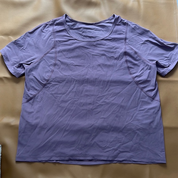 Lululemon Runners Tee size 6 - Picture 2 of 2